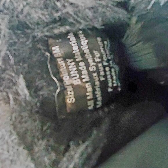 Women's Metallic Silver TOTES Bunny Quilted Puffer Snow Boots Size 8 M Like New - Picture 6 of 8